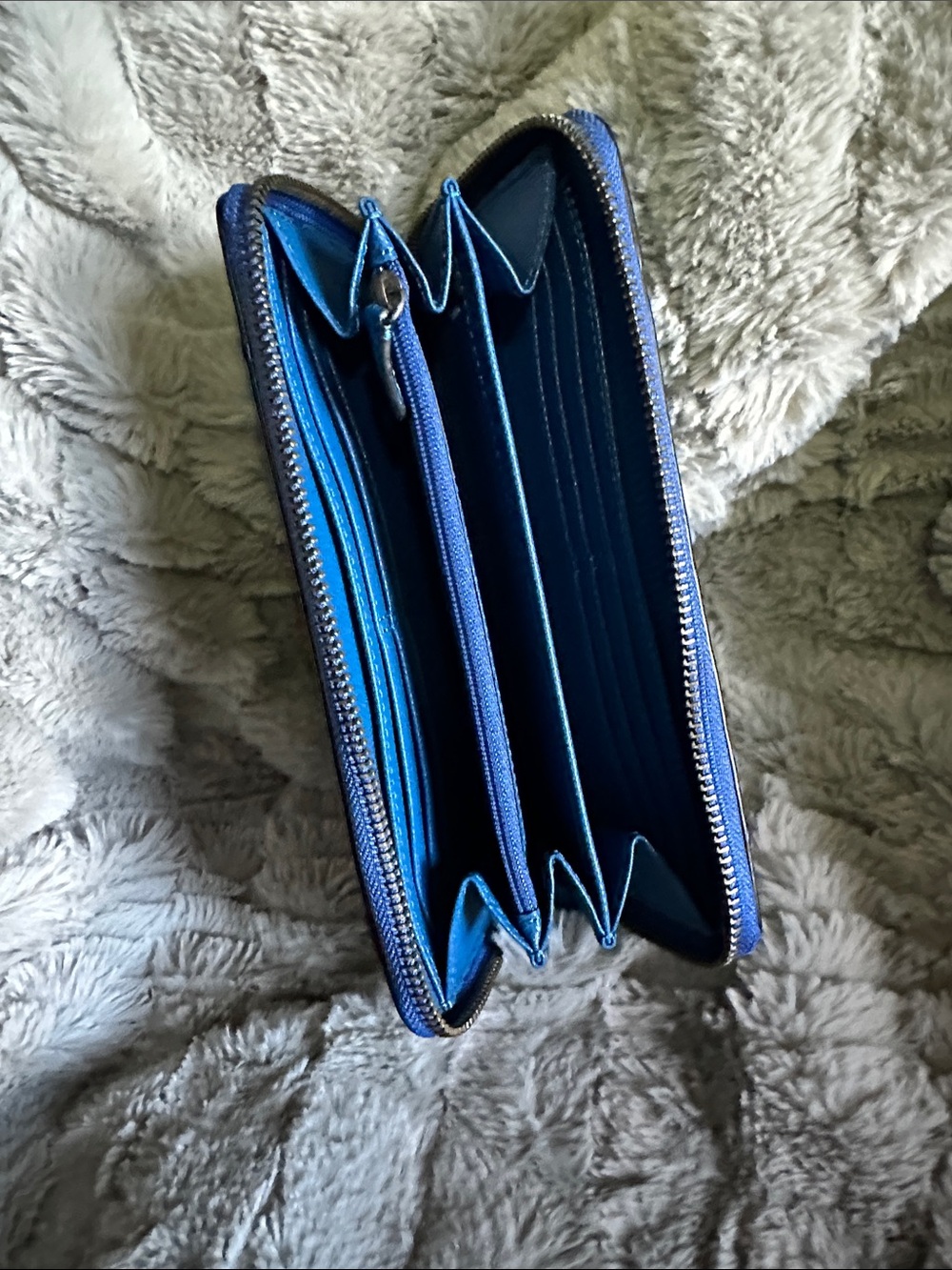 COACH Blue Pebbled Leather Zip Wallet - Picture 4 of 5